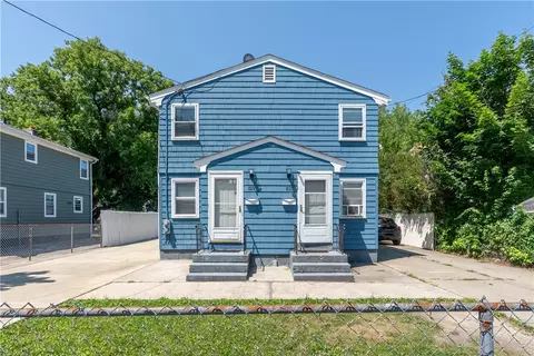 142 Alverson Ave, Providence, RI 02909