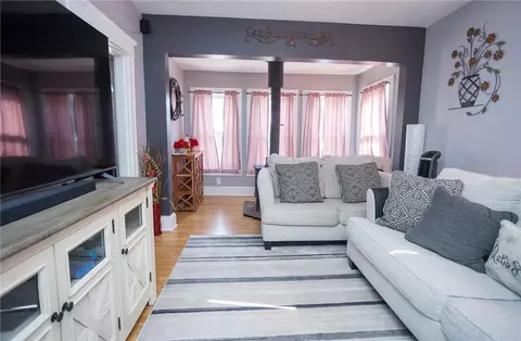 62 Cady St, Woonsocket, RI 02895 photo 6