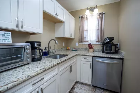 62 Cady St, Woonsocket, RI 02895 photo 13