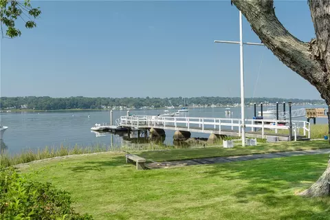 View/Area - 9 Shore Dr, Warren, RI 02885 photo 2 of 4