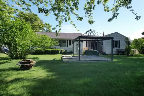 179 Wood St, Fall River, MA 02721 photo 3