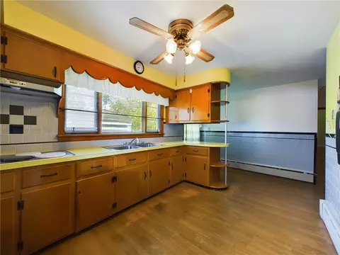 179 Wood St, Fall River, MA 02721 photo 10