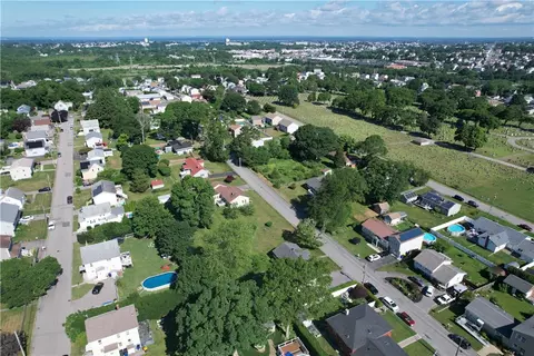 179 Wood St, Fall River, MA 02721 photo 23