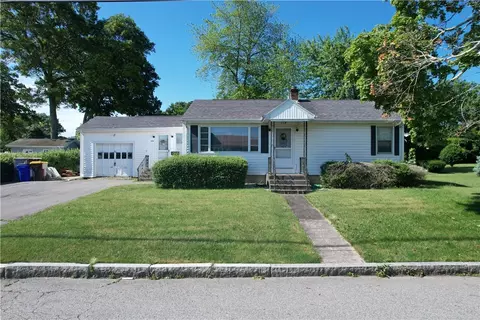 179 Wood St, Fall River, MA 02721 photo 2