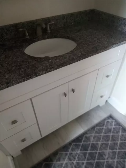 Bath - 385 Market St, Warren, RI 02885 photo 2 of 5