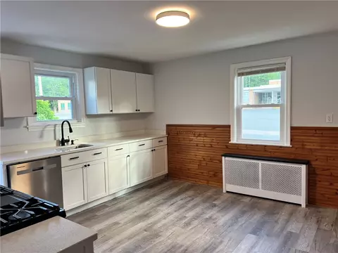 193 Avenue A, Woonsocket, RI 02895 photo 9