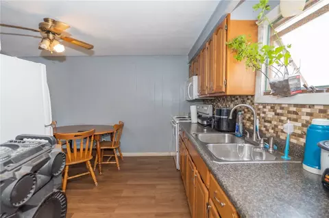 120 Daniels St, Woonsocket, RI 02895 photo 8