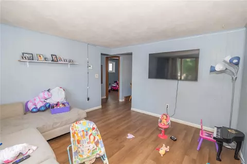 120 Daniels St, Woonsocket, RI 02895 photo 12