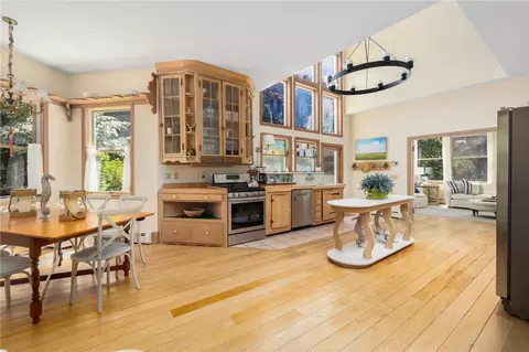 Kitchen - 38 Eastern View Ave, South Kingstown, RI 02879 photo 1 of 3