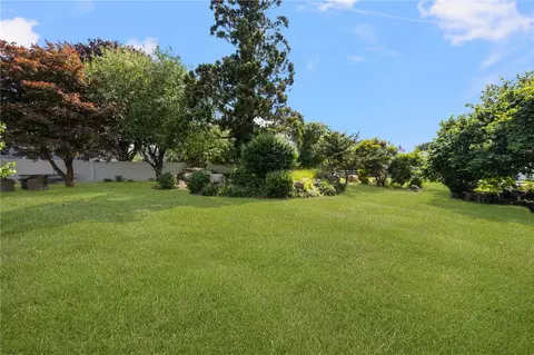 Exterior - 38 Eastern View Ave, South Kingstown, RI 02879 photo 5 of 5