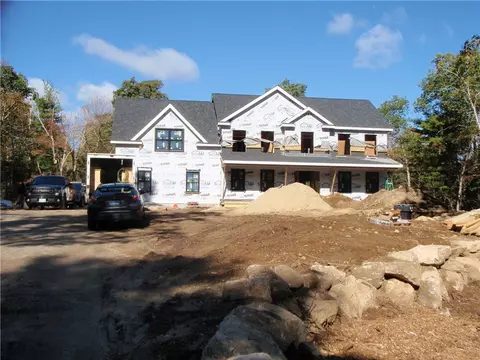 415 Burnt Hill Rd, Hope, RI 02831