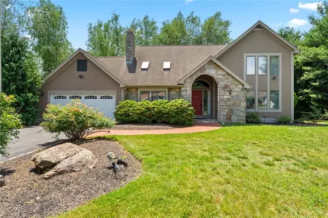125 Mystery Farms Dr, Cranston, RI 02921