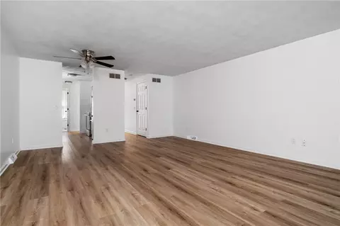 Living - 161 W Shore Rd #B2, Warwick, RI 02889 photo 4 of 4