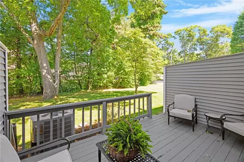 Exterior - 161 W Shore Rd #B2, Warwick, RI 02889 photo 3 of 10