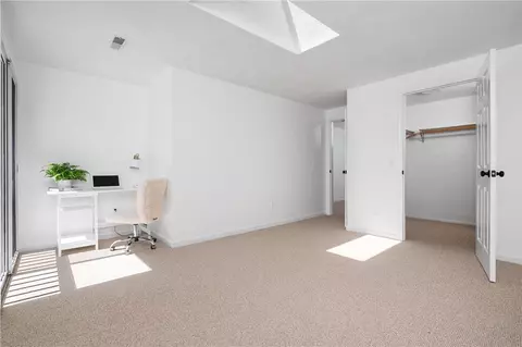 Bedroom - 161 W Shore Rd #B2, Warwick, RI 02889 photo 2 of 4