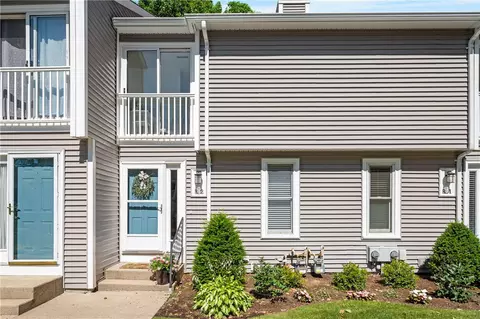 Exterior - 161 W Shore Rd #B2, Warwick, RI 02889 photo 9 of 10