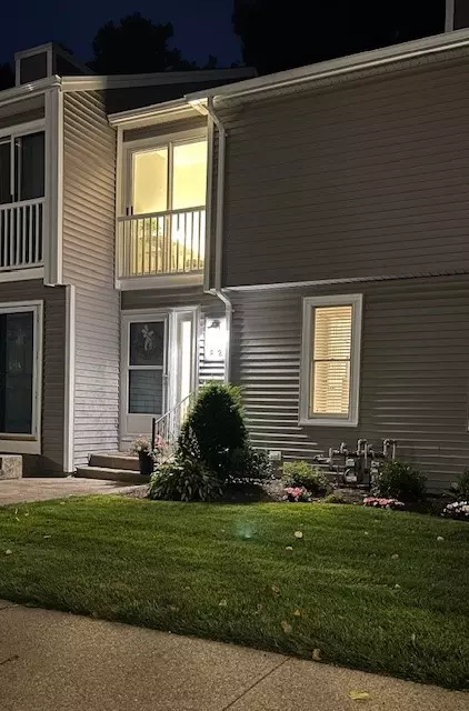 Exterior - 161 W Shore Rd #B2, Warwick, RI 02889 photo 7 of 10