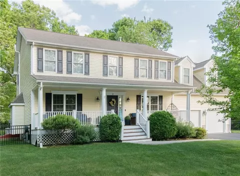 2 Douglas Fir Way, Coventry, RI 02816