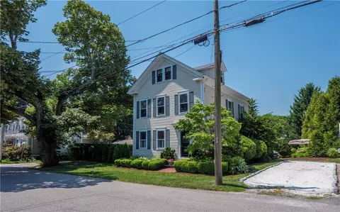 58 Pleasant St, North Kingstown, RI 02852