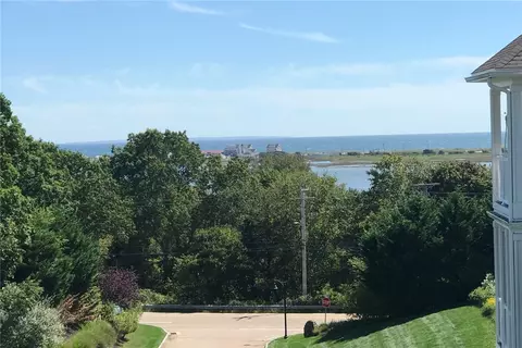 1 Compass Way #301, Westerly, RI 02891