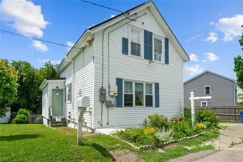 Exterior - 93 Clarkson St, Fall River, MA 02724 photo 4 of 5