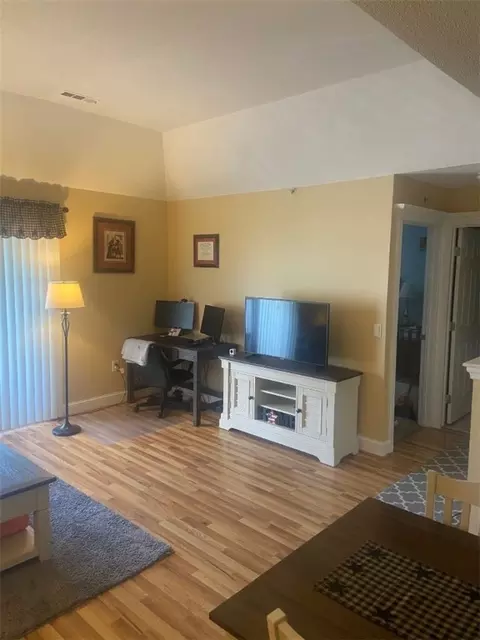 114 Mill St #301, Woonsocket, RI 02895 photo 3