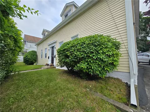 1042 Douglas Ave, Providence, RI 02904