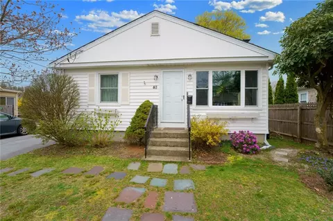 40 Butler St, Cranston, RI 02920