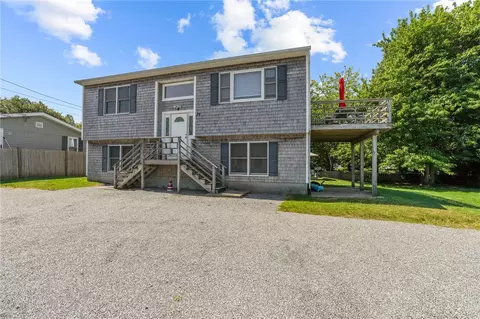 74 Durkin Dr, Narragansett, RI 02882