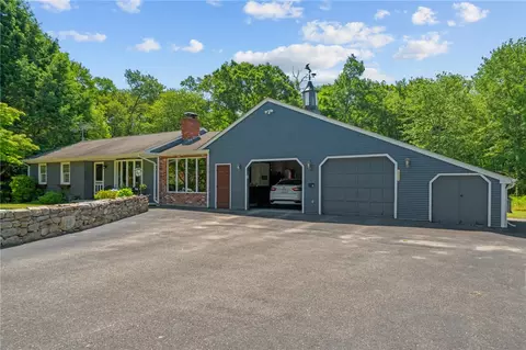 512 Chestnut Hill Rd, Glocester, RI 02814