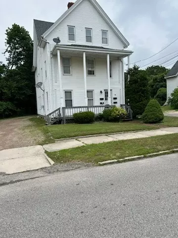 35 Pleasant St, Westerly, RI 02891 photo 2