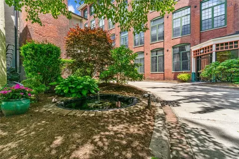15 Higgins St #408, Smithfield, RI 02917
