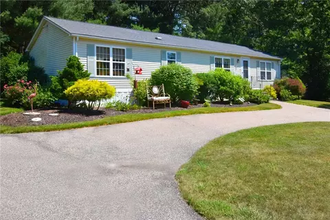 91 Pitch Pine Pl, South Kingstown, RI 02879