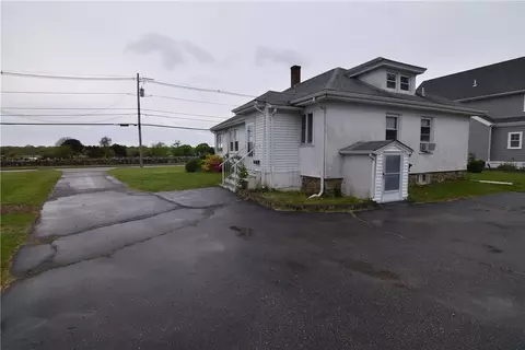 Exterior - 154 Beach St, Westerly, RI 02891 photo 3 of 6