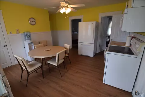 Kitchen - 154 Beach St, Westerly, RI 02891 photo 3 of 7