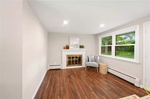 Living - 73 Chatworth Ave, Warwick, RI 02886 photo 3 of 5