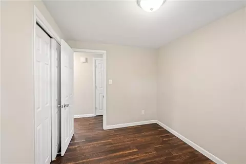 Bedroom - 73 Chatworth Ave, Warwick, RI 02886 photo 9 of 9