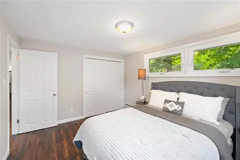 Bedroom - 73 Chatworth Ave, Warwick, RI 02886 photo 1 of 9