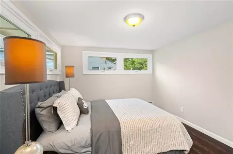 Bedroom - 73 Chatworth Ave, Warwick, RI 02886 photo 2 of 9