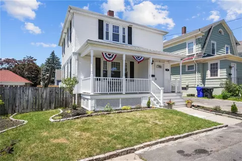 35 Ferncrest Blvd, North Providence, RI 02911