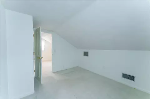 35 Melbourn Rd, Warwick, RI 02886 photo 21