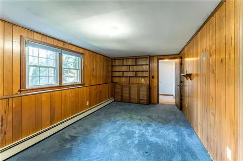 Bedroom - 7 Andre Ave, South Kingstown, RI 02879 photo 5 of 5