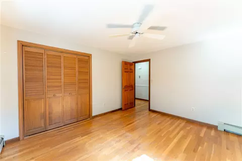Bedroom - 7 Andre Ave, South Kingstown, RI 02879 photo 4 of 5