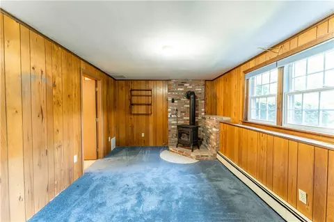 Living - 7 Andre Ave, South Kingstown, RI 02879 photo 5 of 5