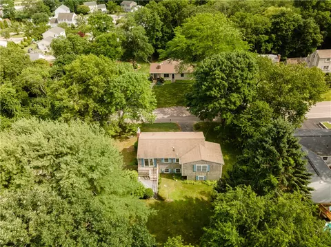 View/Area - 7 Andre Ave, South Kingstown, RI 02879 photo 1 of 3