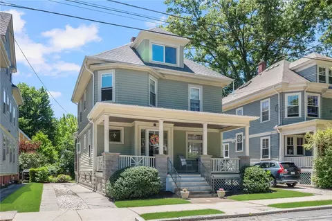 89 Dana St, Providence, RI 02906