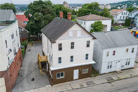 203 Arnold St, Woonsocket, RI 02895 photo 3