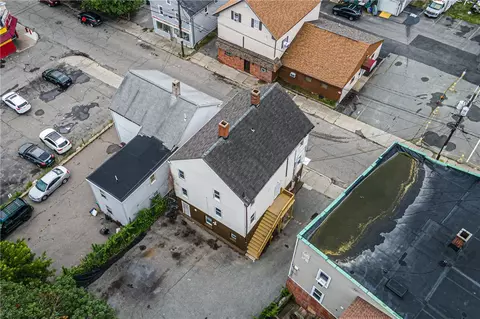 203 Arnold St, Woonsocket, RI 02895 photo 33