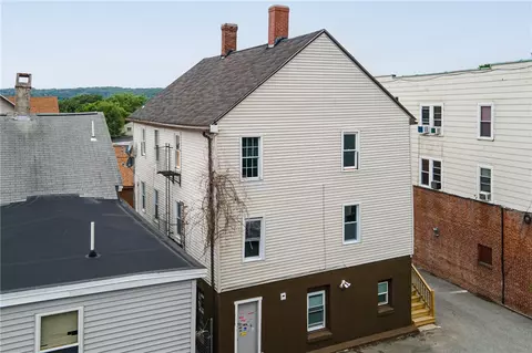 203 Arnold St, Woonsocket, RI 02895 photo 4