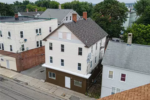 203 Arnold St, Woonsocket, RI 02895 photo 2